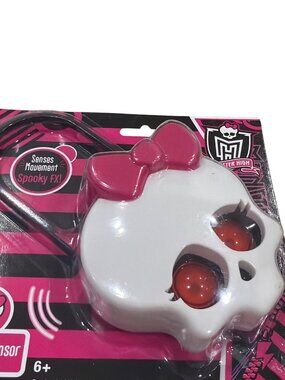Monster High Skullette Sensor Motion Alarm With Spooky FX & Flashing Lights NEW